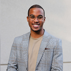 Photo of Darius Elliott