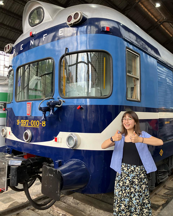 Kalaya's emphasis area is in transportation engineering where she aims to work on a mass transit project as a civil engineer.