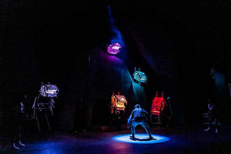She Kills Monster play on stage with machines and actor